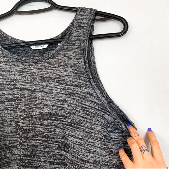 Reitmans • Tulip Back Tank Top - Picture 3 of 5